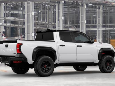 2026 Toyota Tacoma i-FORCE MAX - Photo 13