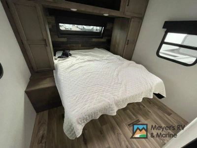2024 Venture RV Stratus - Photo 36