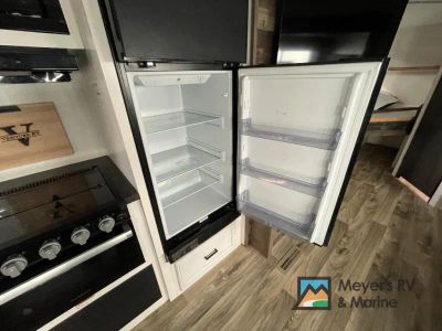 2024 Venture RV Stratus - Photo 17