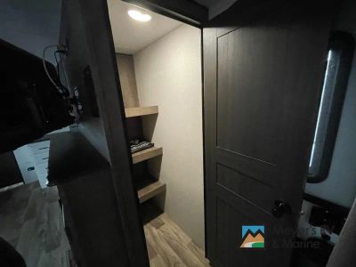 2024 Venture RV Stratus - Photo 35
