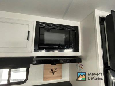 2024 Venture RV Stratus - Photo 15