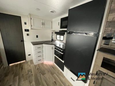 2024 Venture RV Stratus - Photo 9