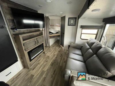 2024 Venture RV Stratus - Photo 20