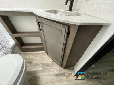 2024 Venture RV Stratus - Photo 28