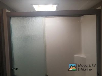 2017 Keystone RV Raptor - Photo 21