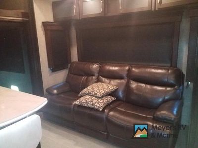 2017 Keystone RV Raptor - Photo 30