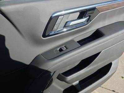 2026 Chevrolet Tahoe — photo 14 view