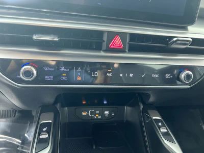 2026 Kia Sorento — photo 42 view