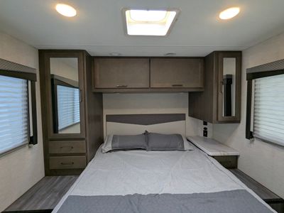 2025 Thor Motor Coach Four Winds — photo 16 view