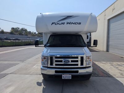 2025 Thor Motor Coach Four Winds — photo 11 view