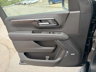 2026 Chevrolet Suburban — photo 37 view