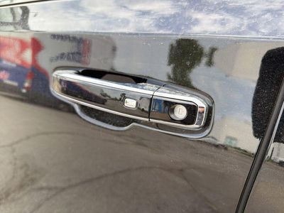 2026 Chevrolet Suburban — photo 10 view
