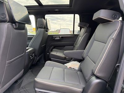 2026 Chevrolet Suburban — photo 15 view