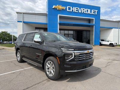 2026 Chevrolet Suburban CK10906 — front three-quarter view