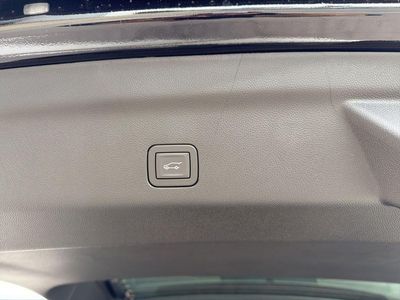 2026 Chevrolet Suburban — photo 13 view