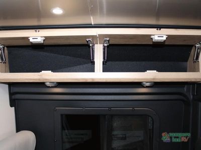 2026 Airstream Rangeline - Photo 26