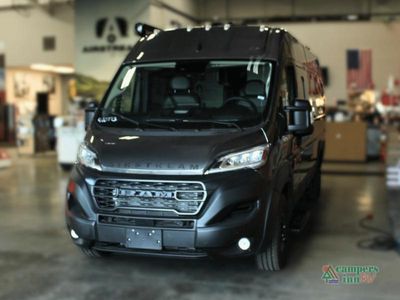 2026 Airstream Rangeline - Photo 4