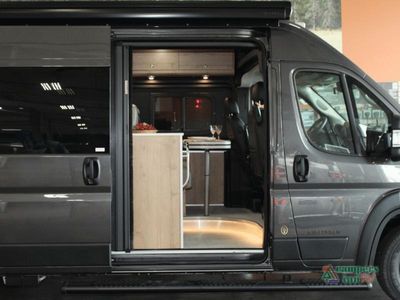 2026 Airstream Rangeline - Photo 14