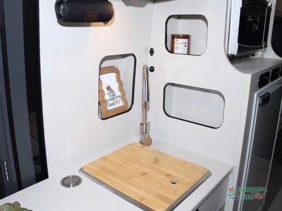 2026 Airstream Rangeline - Photo 33
