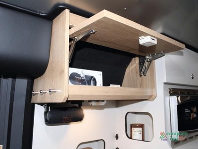 2026 Airstream Rangeline - Photo 37
