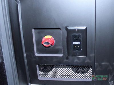 2026 Airstream Rangeline - Photo 10