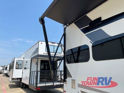 2026 Forest River RV Rockwood Signature - Photo 10