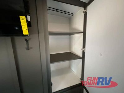 2026 Forest River RV Rockwood Signature - Photo 32