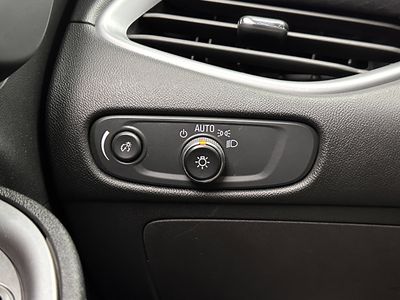 2023 Chevrolet Malibu - Photo 16