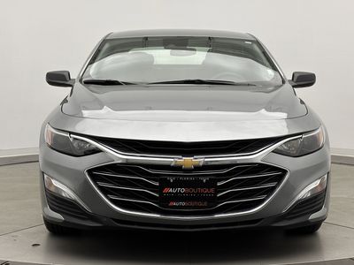 2023 Chevrolet Malibu - Photo 2