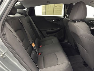 2023 Chevrolet Malibu - Photo 28