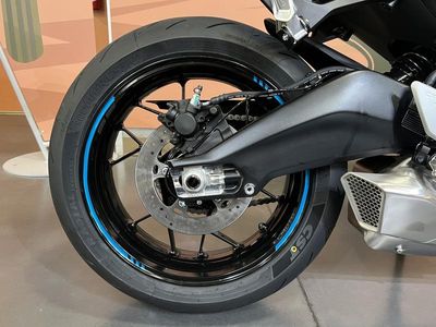 2026 CFMOTO 675SS - Photo 13