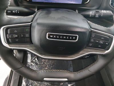 2024 Jeep Wagoneer - Photo 12