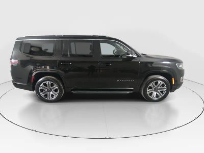 2024 Jeep Wagoneer - Photo 8