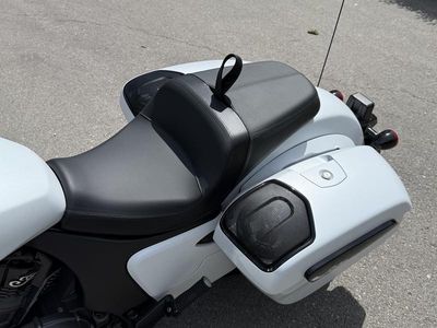 2025 Indian Motorcycle Chieftain PowerPlus Dark Horse 112 w/PowerBand Ghost White Metallic Smoke - Photo 9