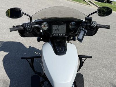 2025 Indian Motorcycle Chieftain PowerPlus Dark Horse 112 w/PowerBand Ghost White Metallic Smoke - Photo 14