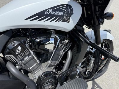 2025 Indian Motorcycle Chieftain PowerPlus Dark Horse 112 w/PowerBand Ghost White Metallic Smoke - Photo 12