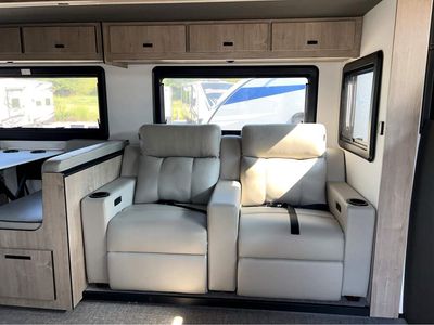 2026 Grand Lineage Series F - Photo 53
