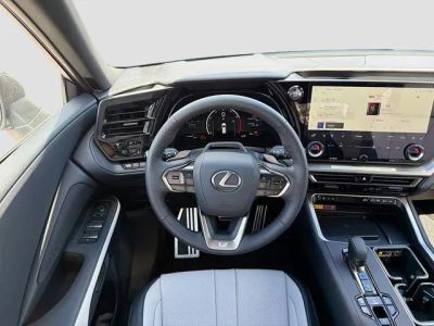 2026 Lexus TX — photo 18 view