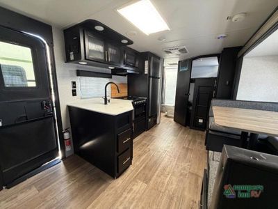 2022 Forest River RV Cherokee Grey Wolf - Photo 9