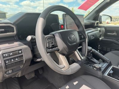 2025 Toyota Tacoma — photo 11 view