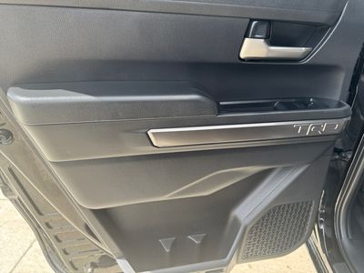 2025 Toyota Tacoma — photo 13 view