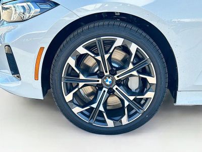 2026 BMW 3 Series — photo 26 view