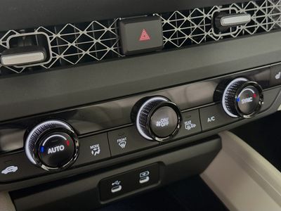 2025 Honda Accord Sedan - Photo 13