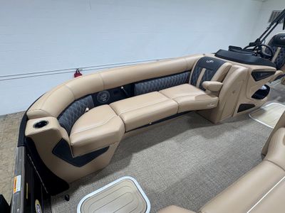 2026 Barletta Lusso L25UC - Photo 17