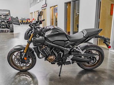 2026 Honda CB650R E-Clutch - Photo 6