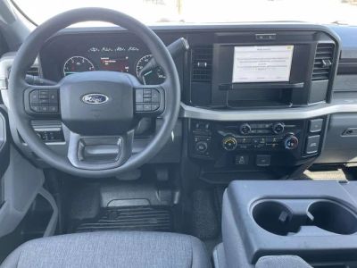 2026 Ford F-450SD - Photo 10