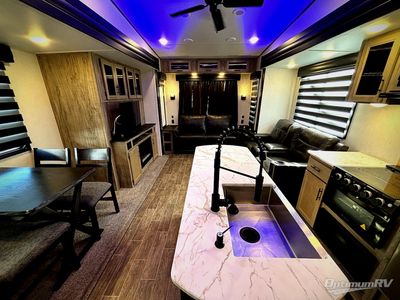 2022 Forest River Cherokee Arctic Wolf Suite - Photo 4