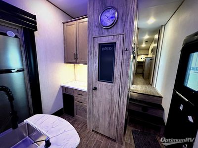2022 Forest River Cherokee Arctic Wolf Suite - Photo 16
