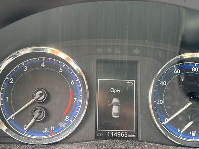 2017 Toyota Corolla - Photo 2