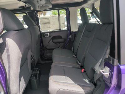 2026 Jeep Wrangler — photo 16 view